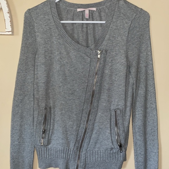 Women’s Victoria’s Secret Sweater - Picture 2 of 6